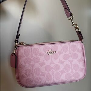 🩷 COACH POWDER PINK NOLITA 19 🩷